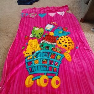Shopkins large blanket